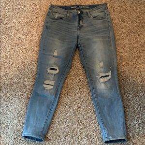 Light wash skinny jeans